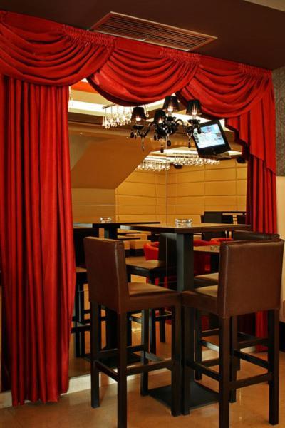 Hotel Finix Sandanski Bagian luar foto