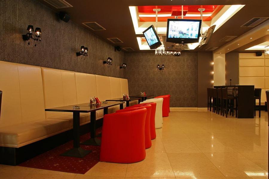 Hotel Finix Sandanski Bagian luar foto